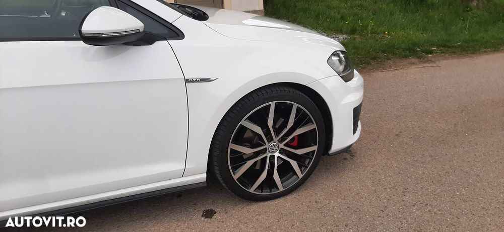 Volkswagen Golf 2.0 TDI DSG GTD - 14