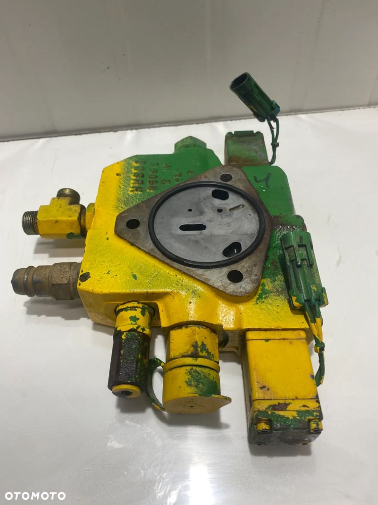 ZAWÓR - RE215491 JOHN DEERE 7930 - 3