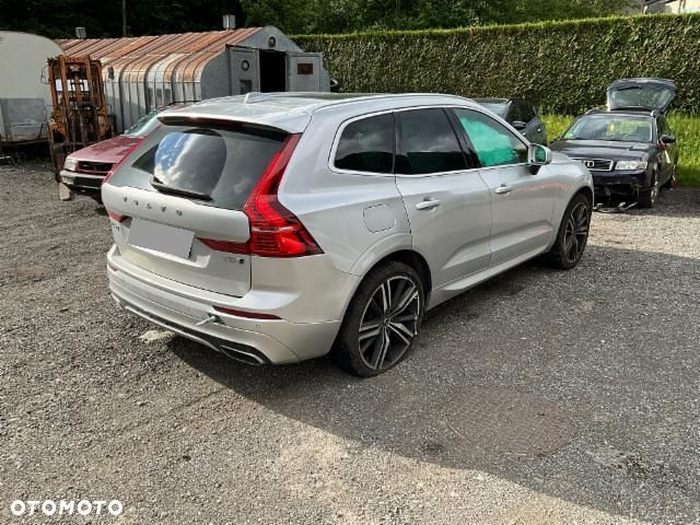 Volvo XC 60 T5 AWD Geartronic RDesign - 10