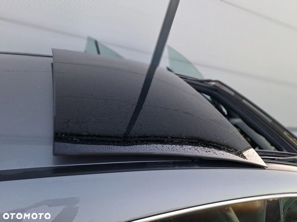 Mercedes-Benz CLA 180 7G-DCT Edition Progressive Line - 33