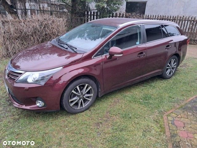 Toyota Avensis 2.0 D-4D Premium - 2