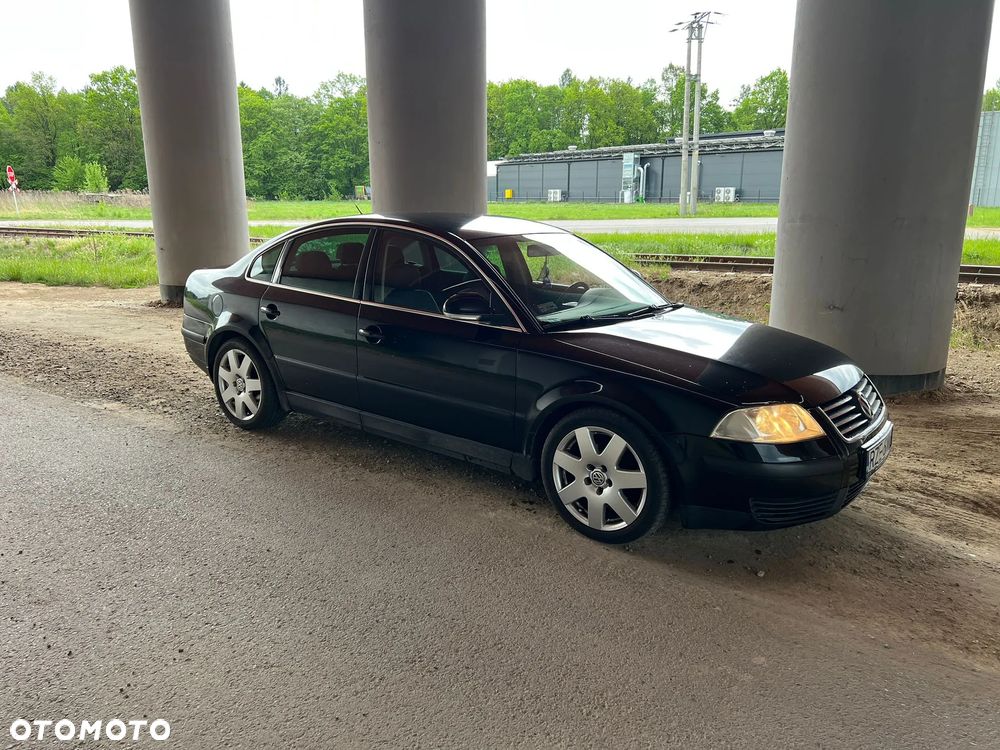 Volkswagen Passat 1.9 TDI Highline - 6