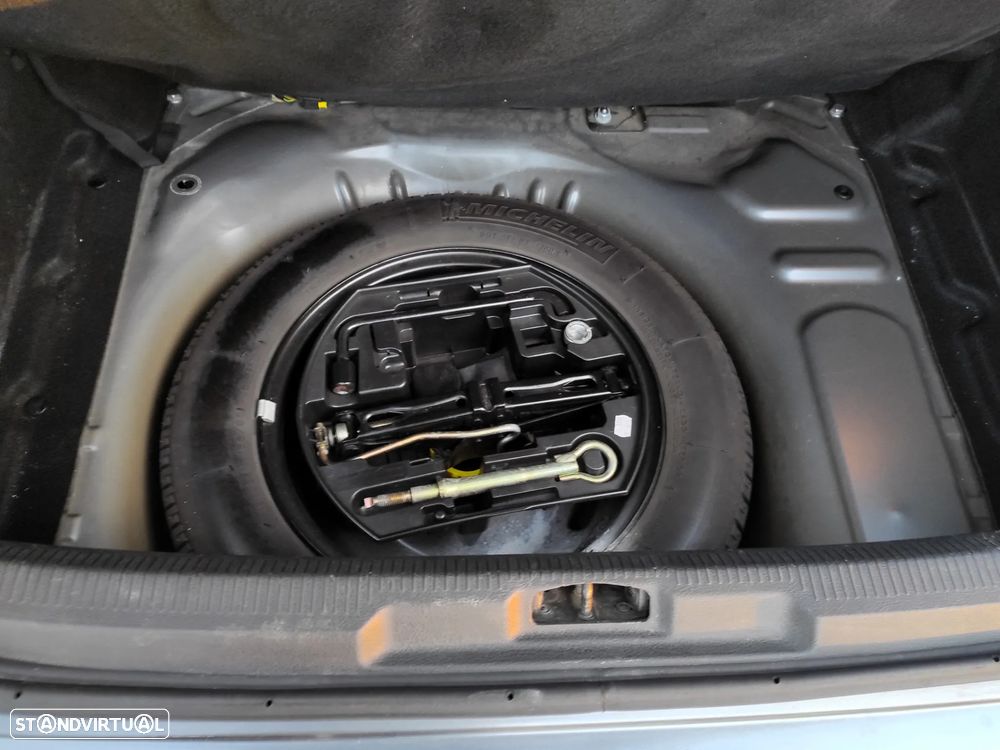 Peugeot 207 1.4 16V Trendy - 29