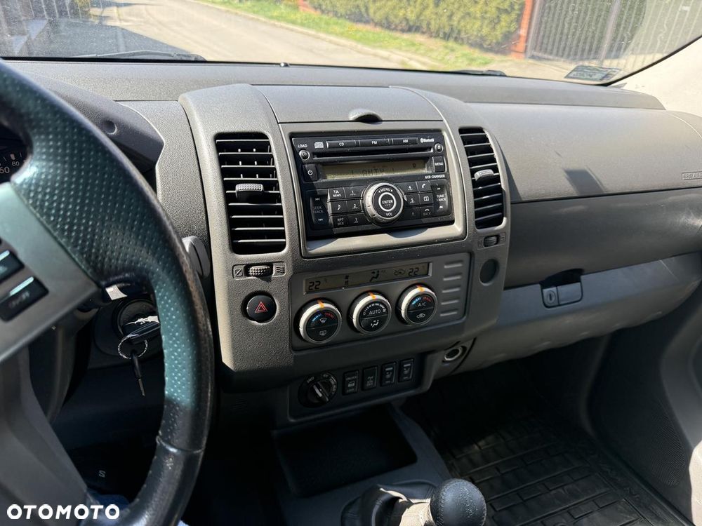 Nissan Navara 2.5 D LE - 5