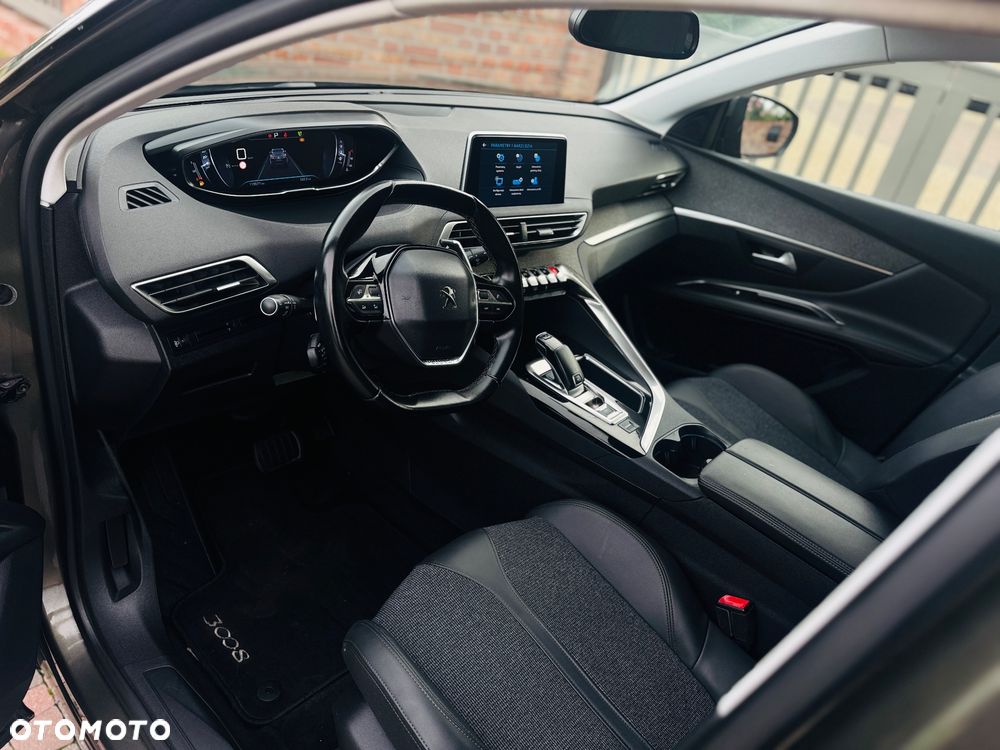 Peugeot 3008 1.5 BlueHDi Allure Pack S&S EAT8 - 20