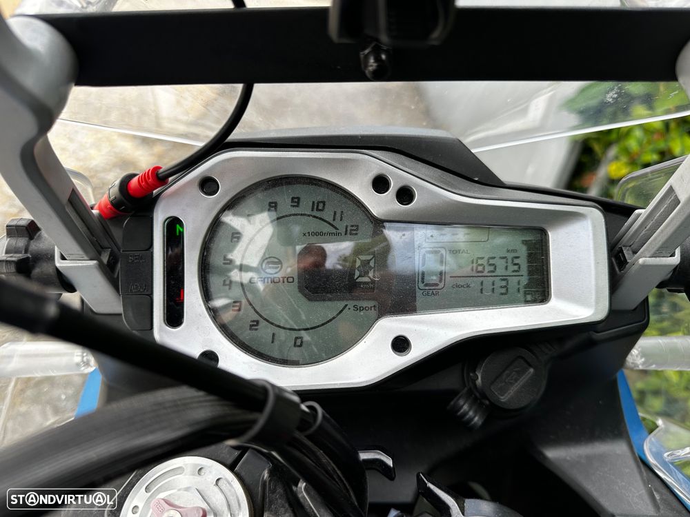 CF Moto 650MT - 13