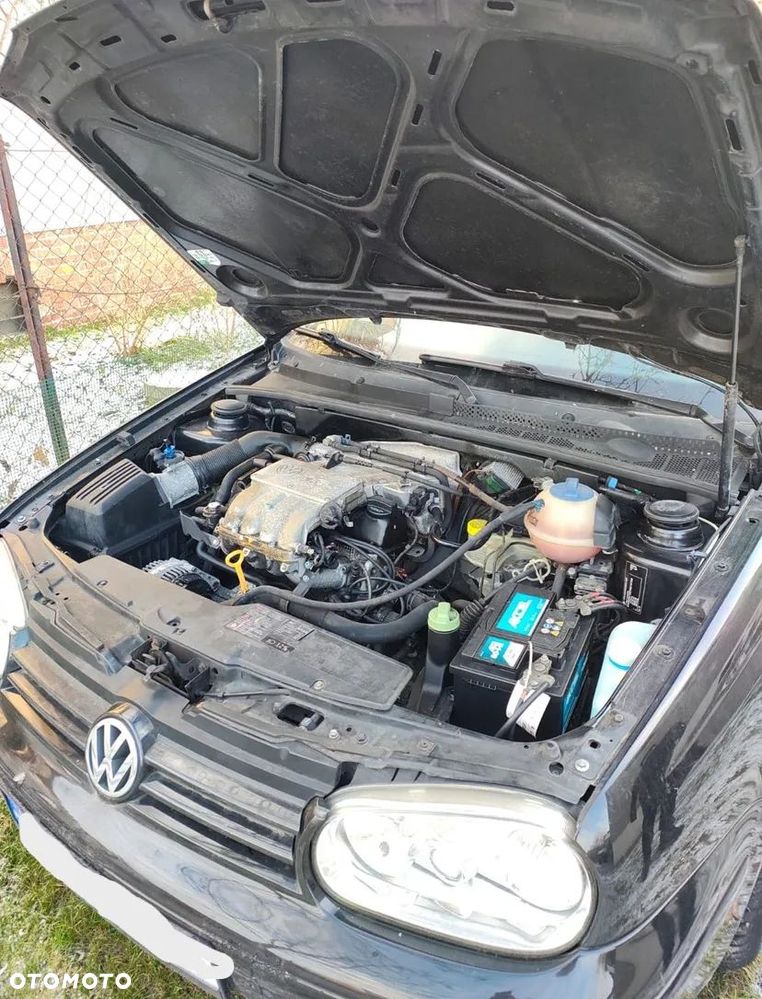 Volkswagen Golf - 6