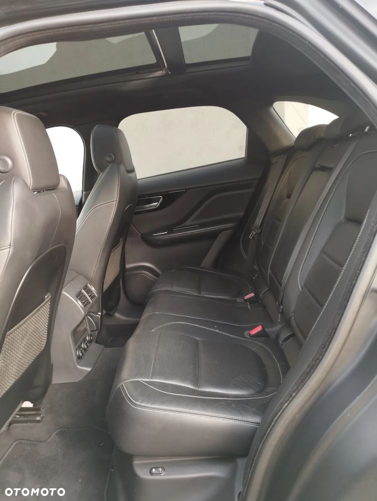 Jaguar F-Pace 2.0 i4D RWD R-Sport - 7