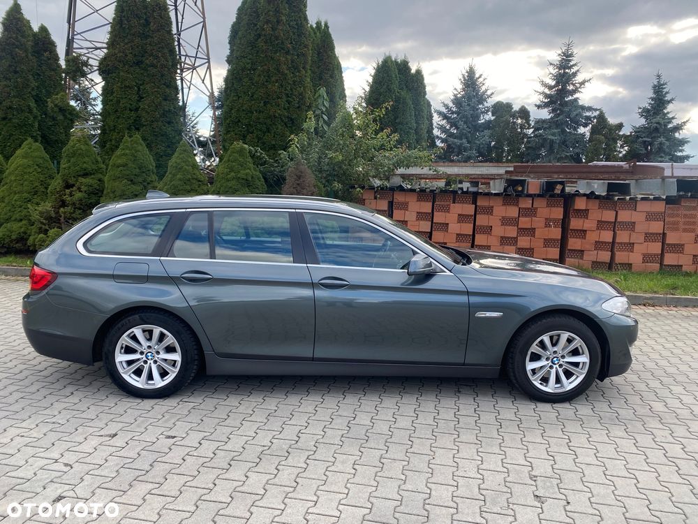 BMW Seria 5 520d Touring - 2