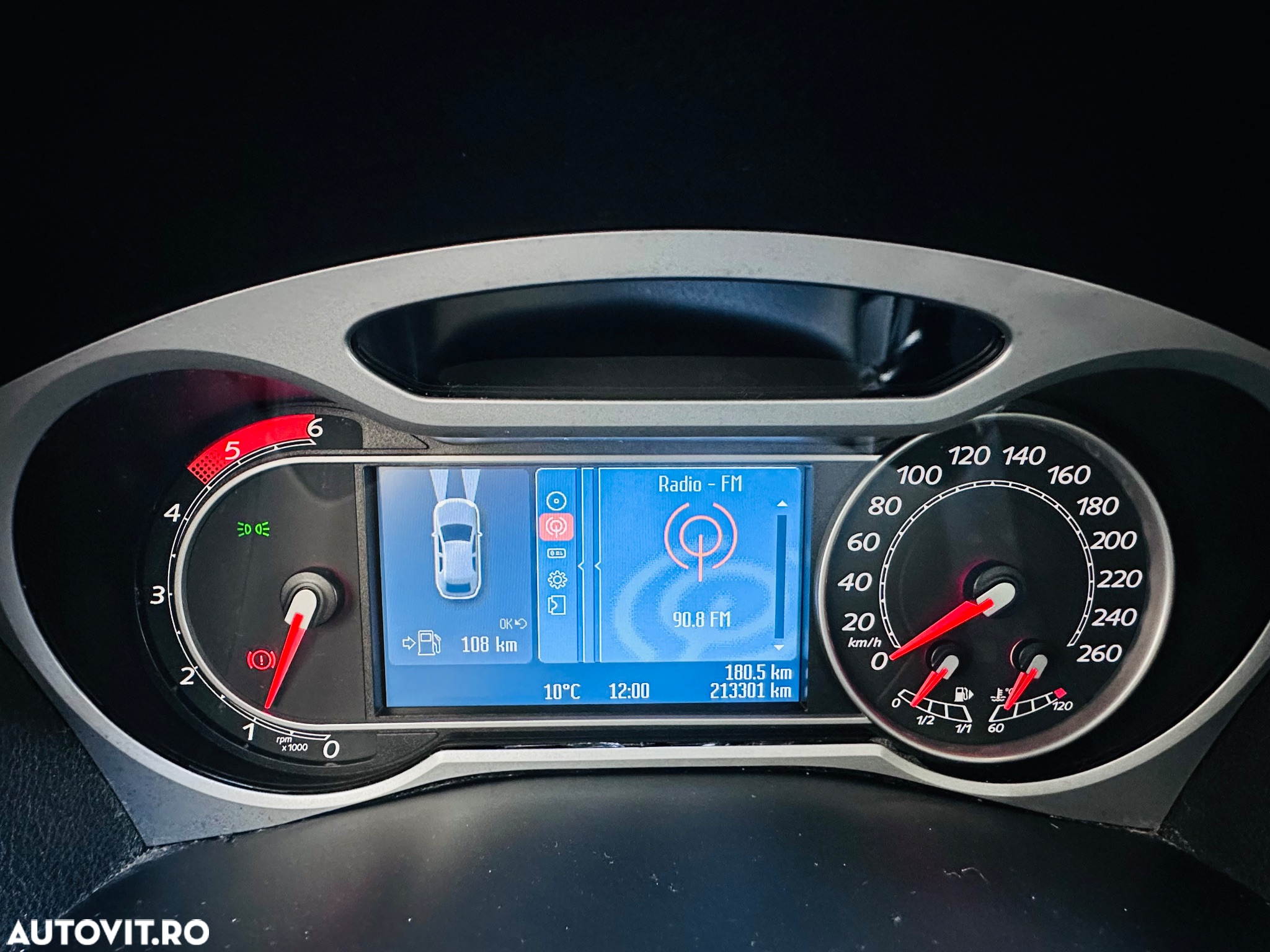 Ford Mondeo 2.0 EcoBlue Titanium - 32