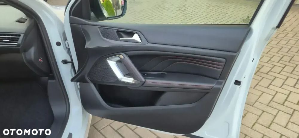 Peugeot 308 BlueHDi FAP 120 Stop&Start GT-Line Edition - 20
