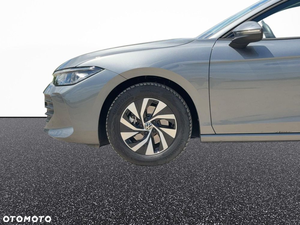 Volkswagen Passat - 12