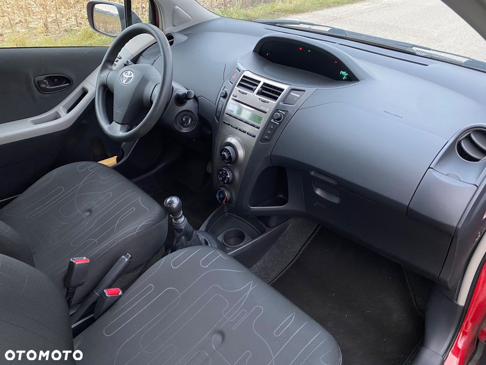 Toyota Yaris 1.33 Luna - 15