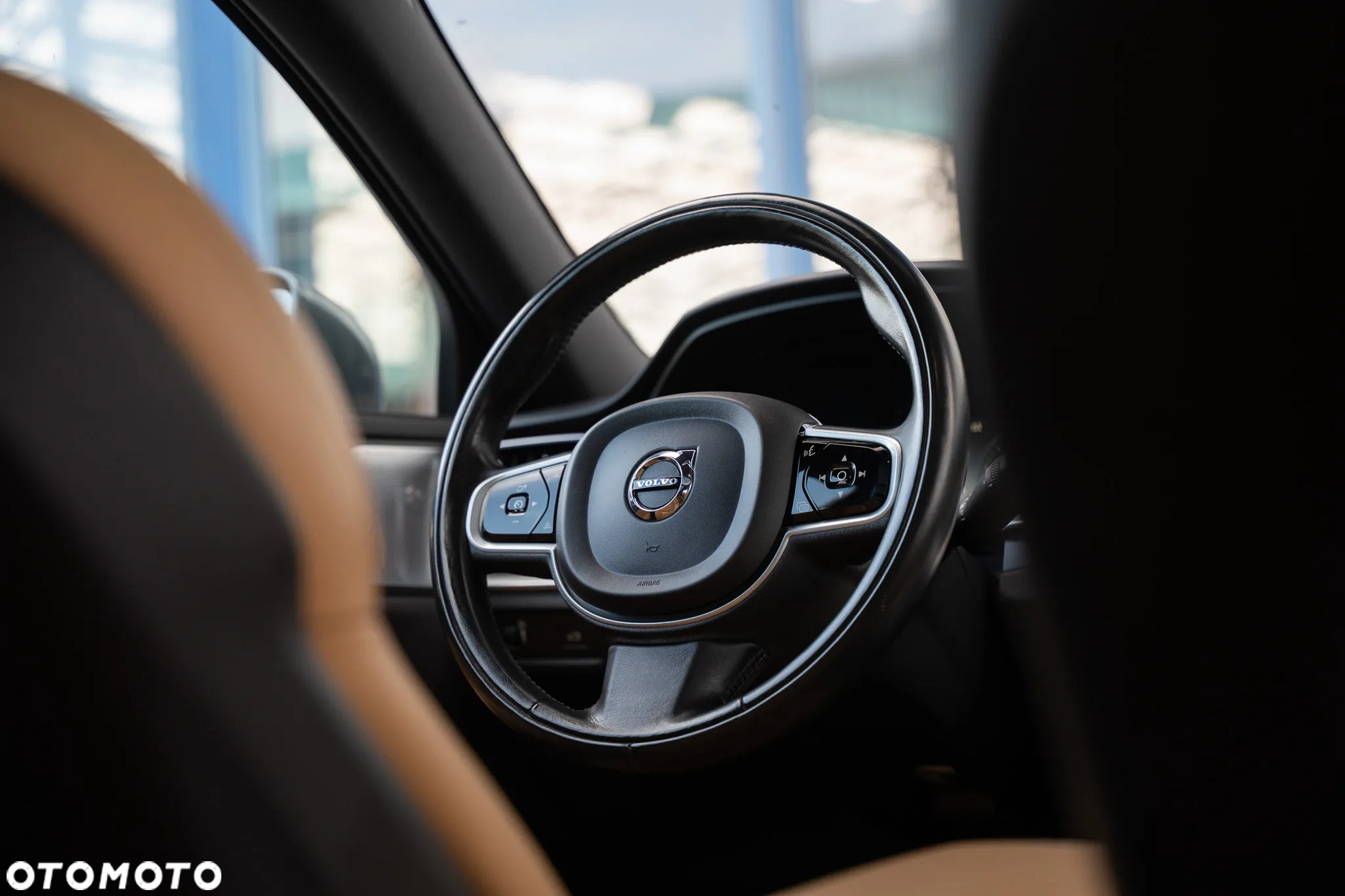 Volvo V60 Cross Country D4 AWD Geartronic Pro - 28