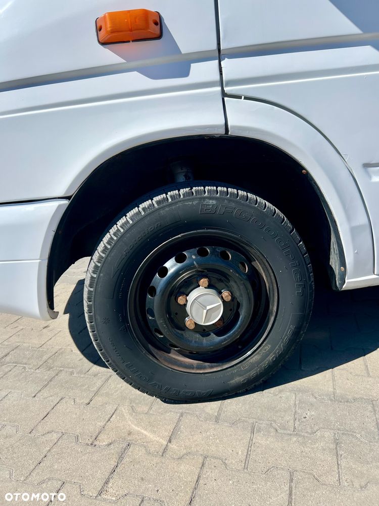 Mercedes-Benz Sprinter 906.255 - 16