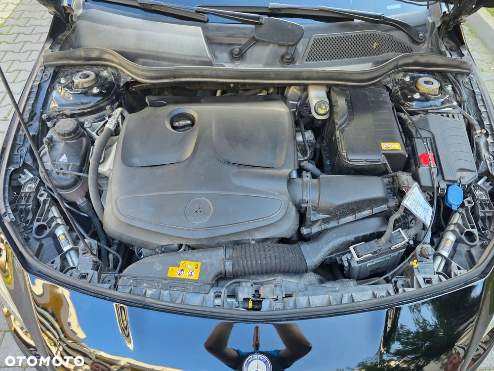 Mercedes-Benz CLA 250 7G-DCT AMG Line - 11