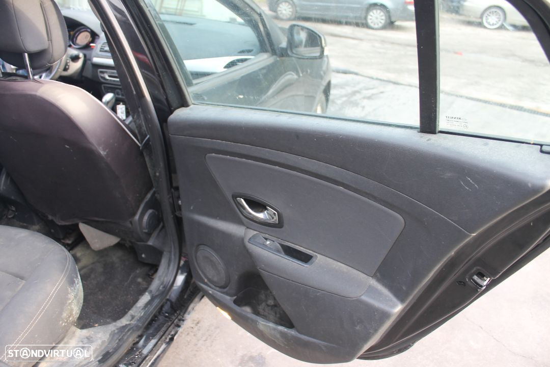 Renault Megane III SW de 2012 - 15