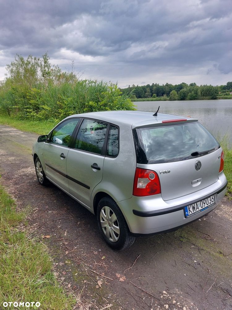 Volkswagen Polo - 4