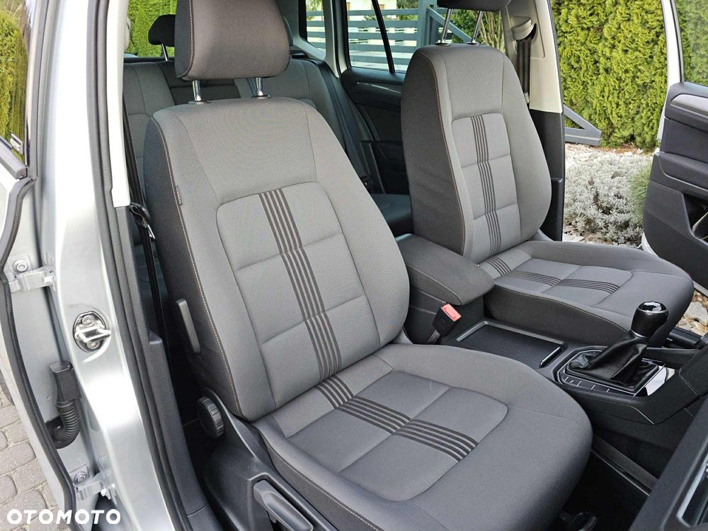 Volkswagen Golf Sportsvan 2.0 TDI BlueMotion Technology Allstar - 19