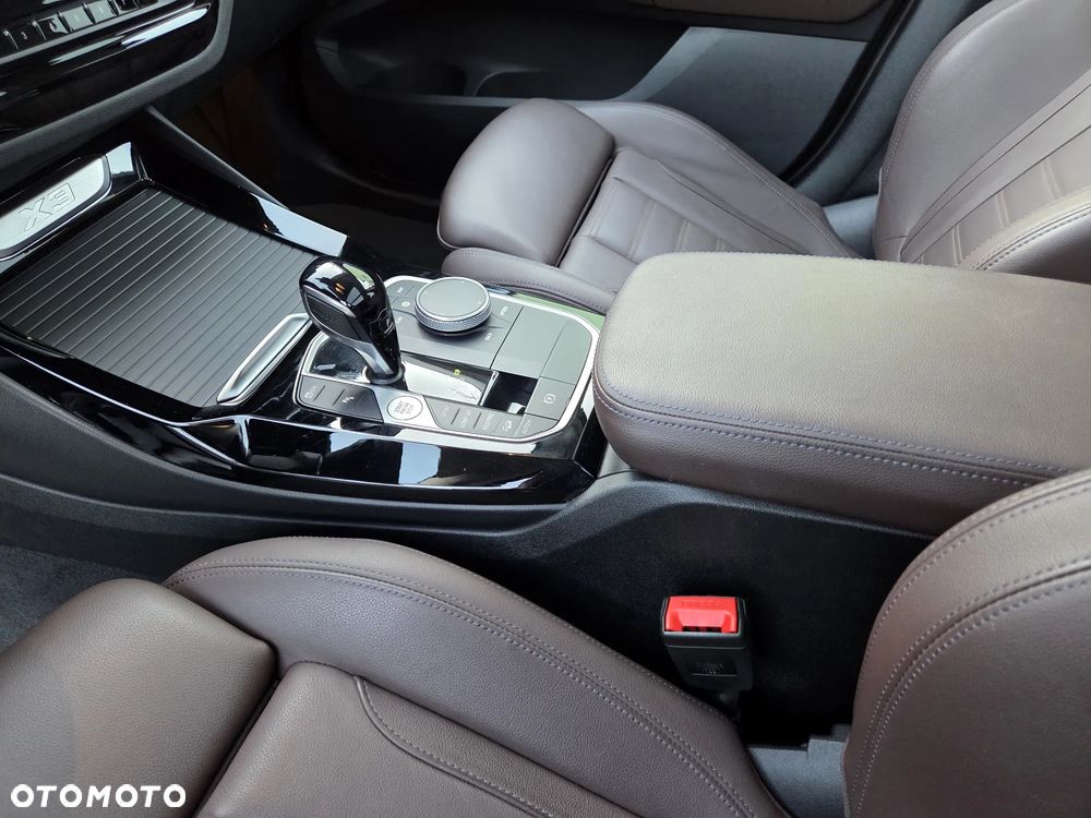 BMW X3 xDrive20d MHEV Luxury Line - 26