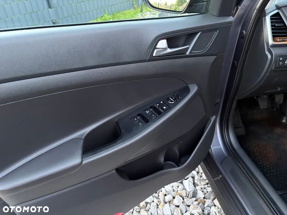 Hyundai Tucson blue 1.6 GDi 2WD Classic - 32