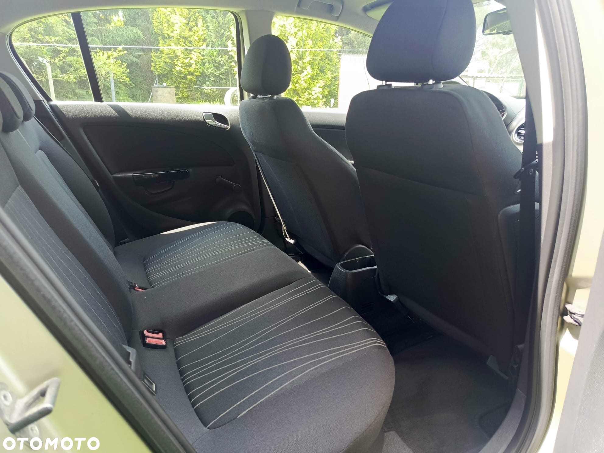 Opel Corsa 1.4 16V Edition - 28