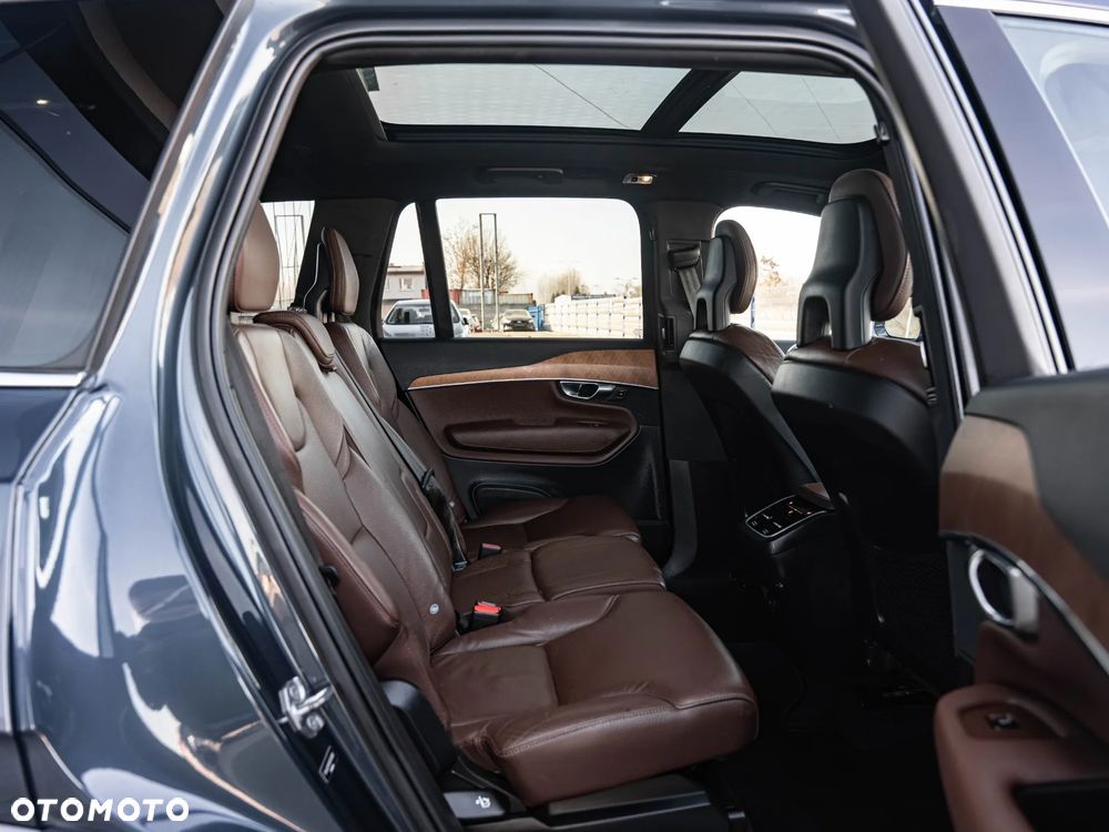 Volvo XC 90 T6 AWD Momentum - 33