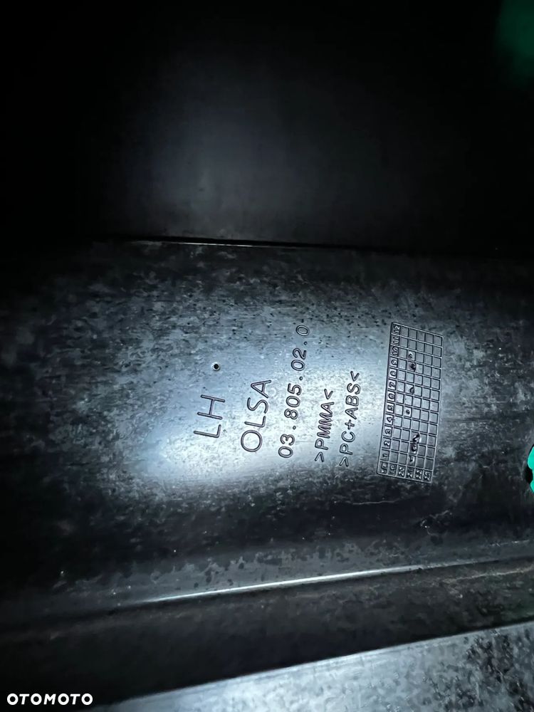 VW CADDY 2K7 LAMPY TYŁ LEWA JAK NOWA - 5