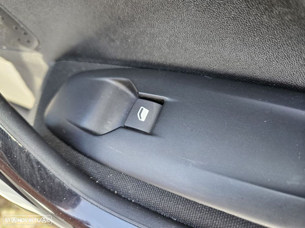 Peugeot 208 1.4 HDi Active - 43