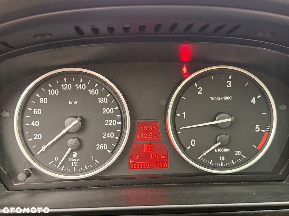 BMW Seria 5 535d Edition Lifestyle - 35