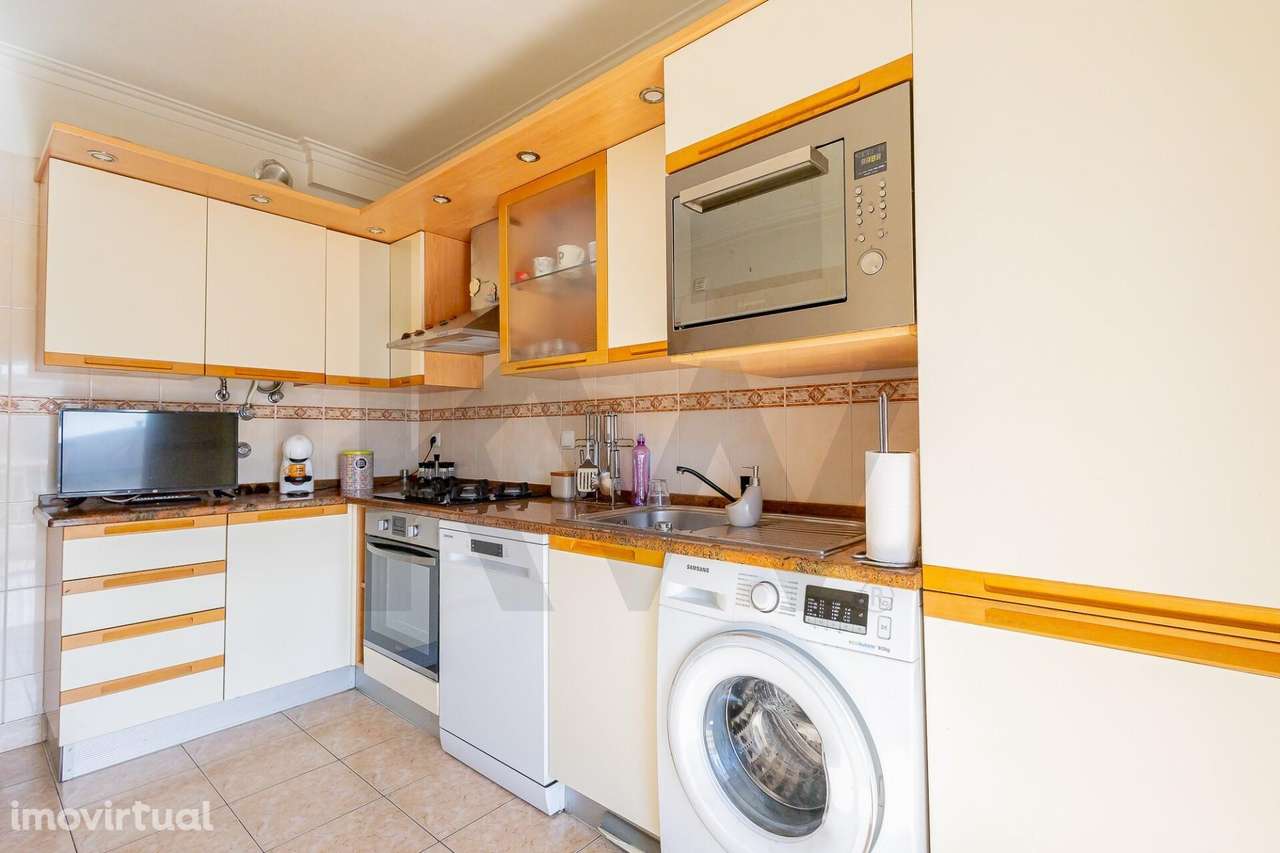 T3 Amplo com Garagem Box | Construção de Qualidade e Muito Espaço - Grande imagem: 2/43