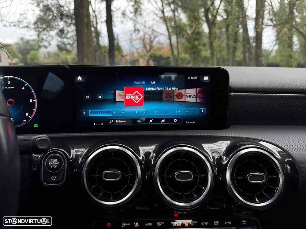 Mercedes-Benz A 180 Limousine d Business Solutions Aut. - 19