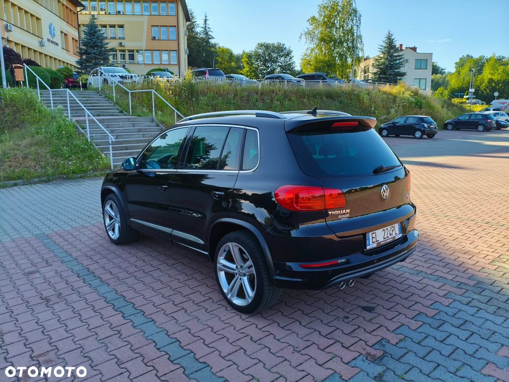 Volkswagen Tiguan 2.0 TDI 4Mot Perfectline R-Style DSG - 4