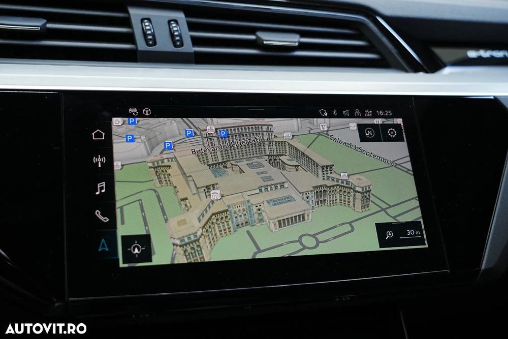 Audi e-tron Sportback 50 quattro S line - 12