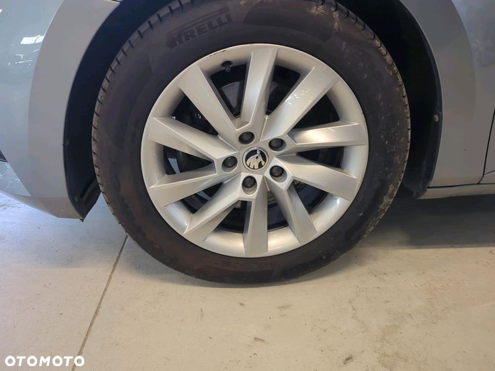 Skoda Superb 1.5 TSI Ambition - 5