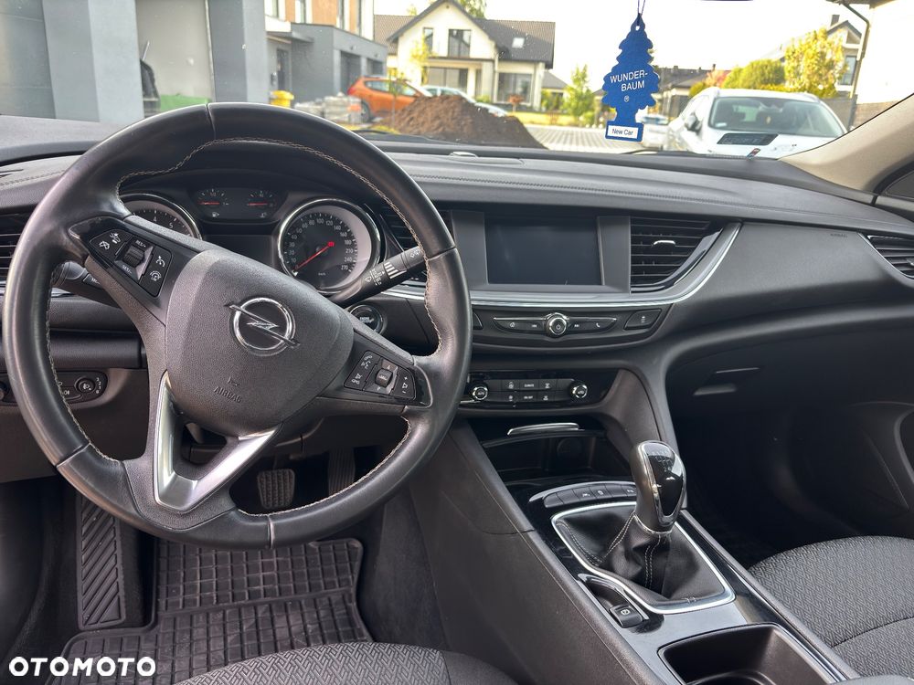 Opel Insignia 1.5 T Enjoy S&S - 8