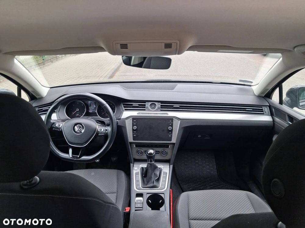 Volkswagen Passat 2.0 TDI BMT Trendline - 8
