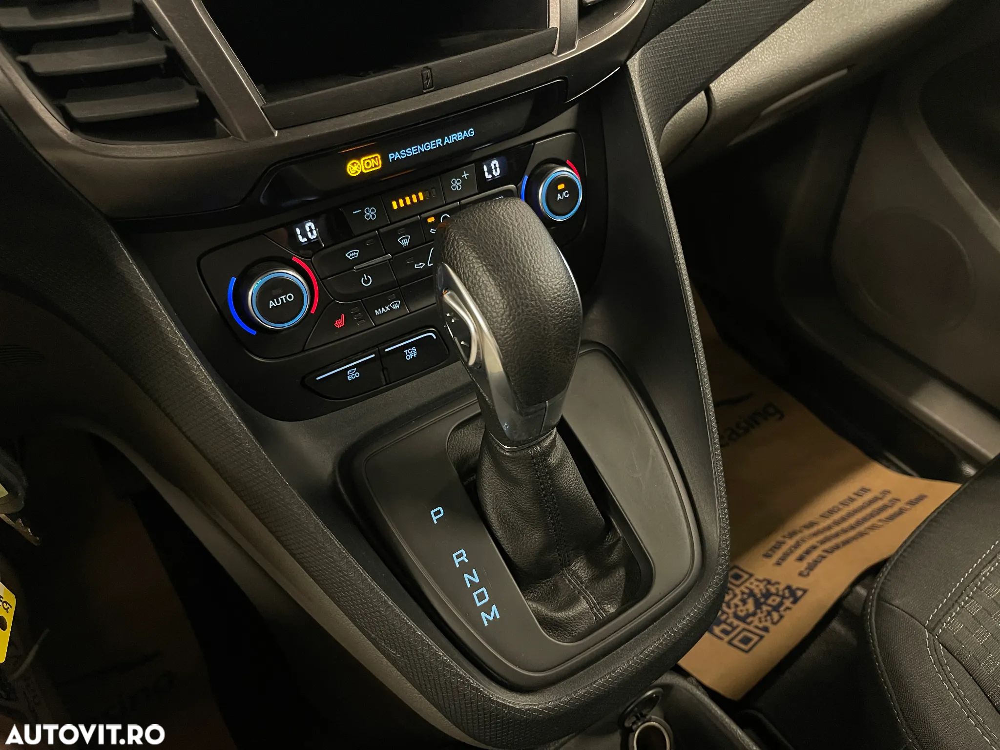 Ford Transit Connect - 21