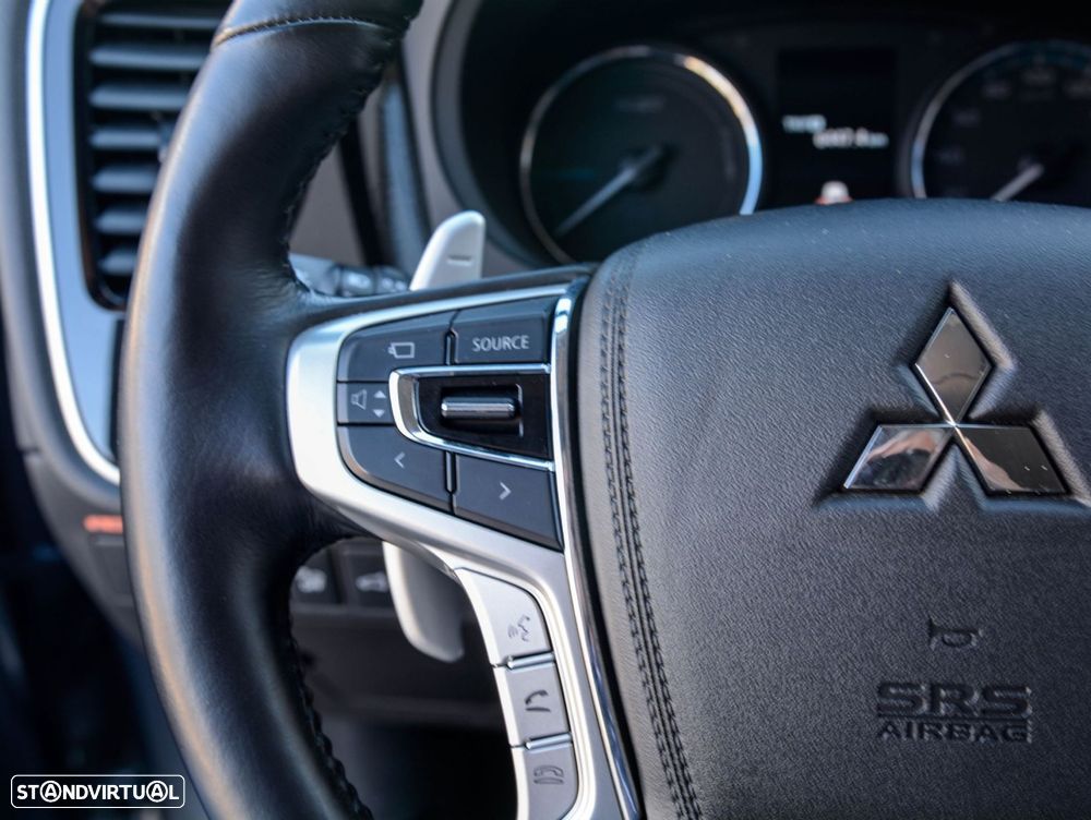 Mitsubishi Outlander 2.0 PHEV Intense - 25