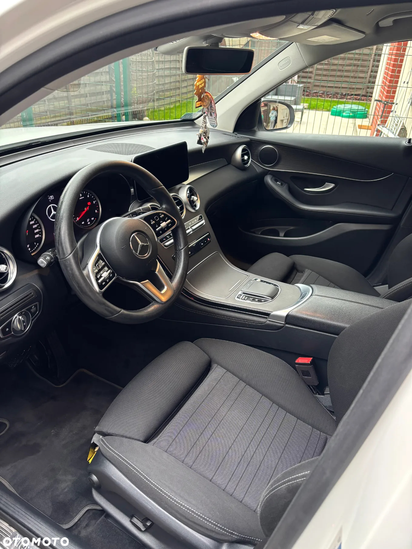 Mercedes-Benz GLC - 4