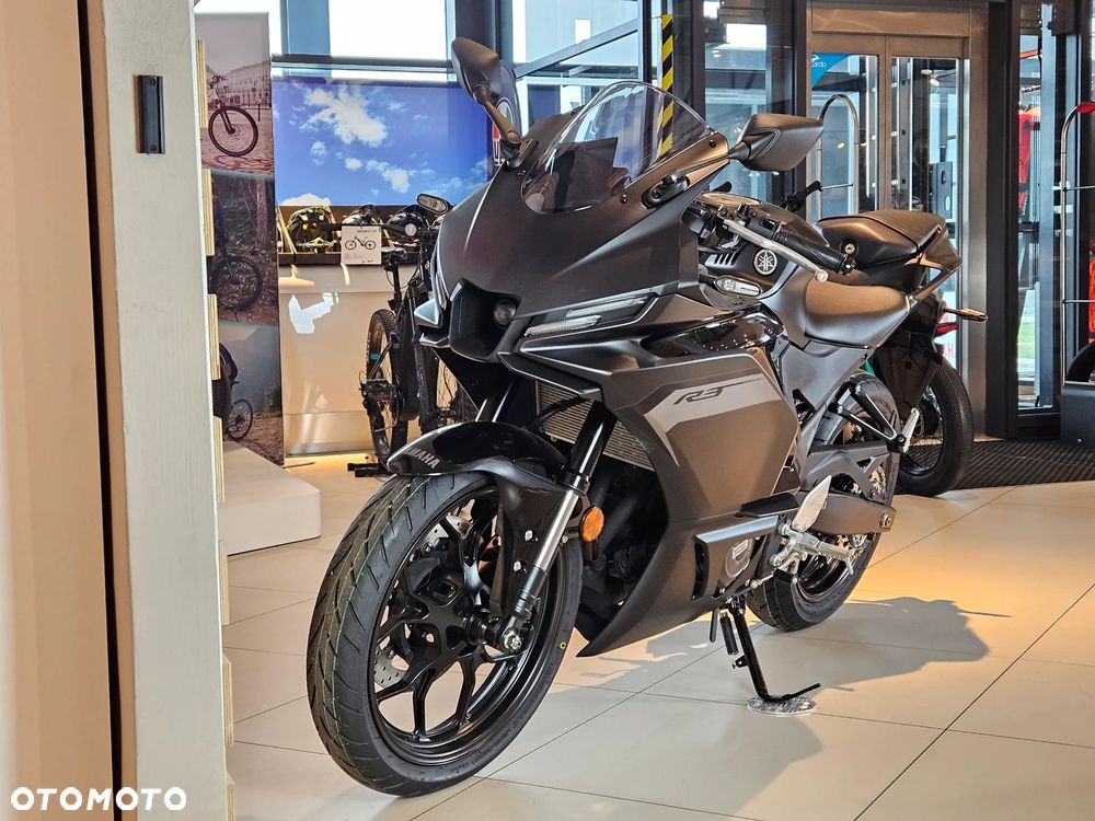 Yamaha R3 - 6