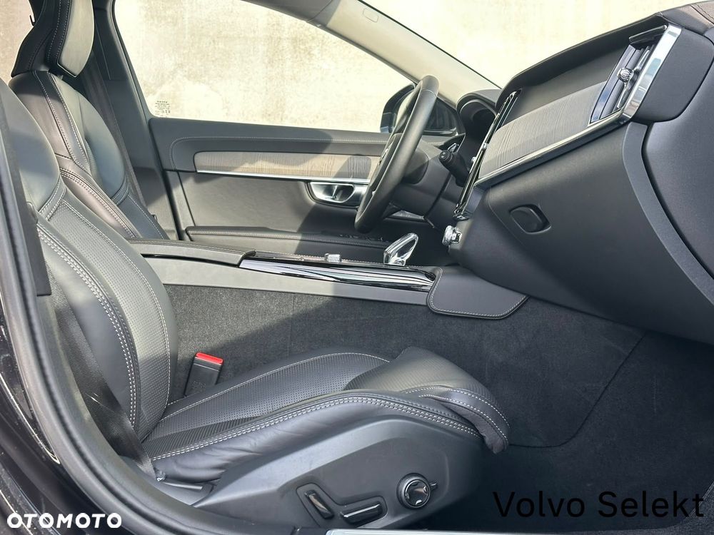 Volvo V90 - 32