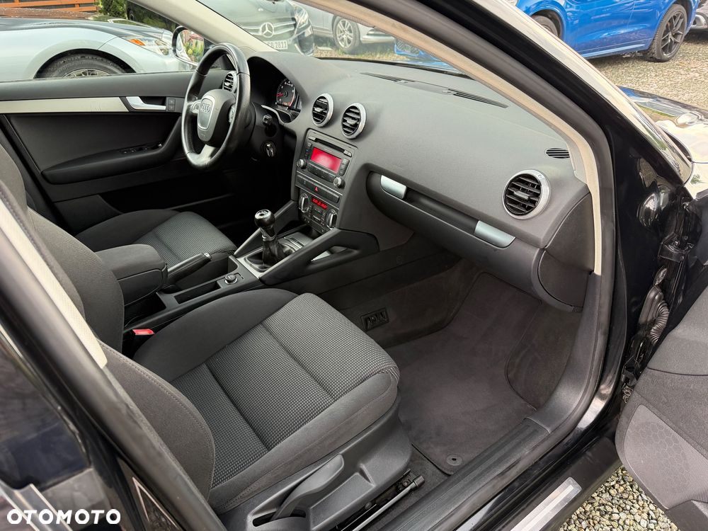 Audi A3 Sportback 1.6 Ambition - 24