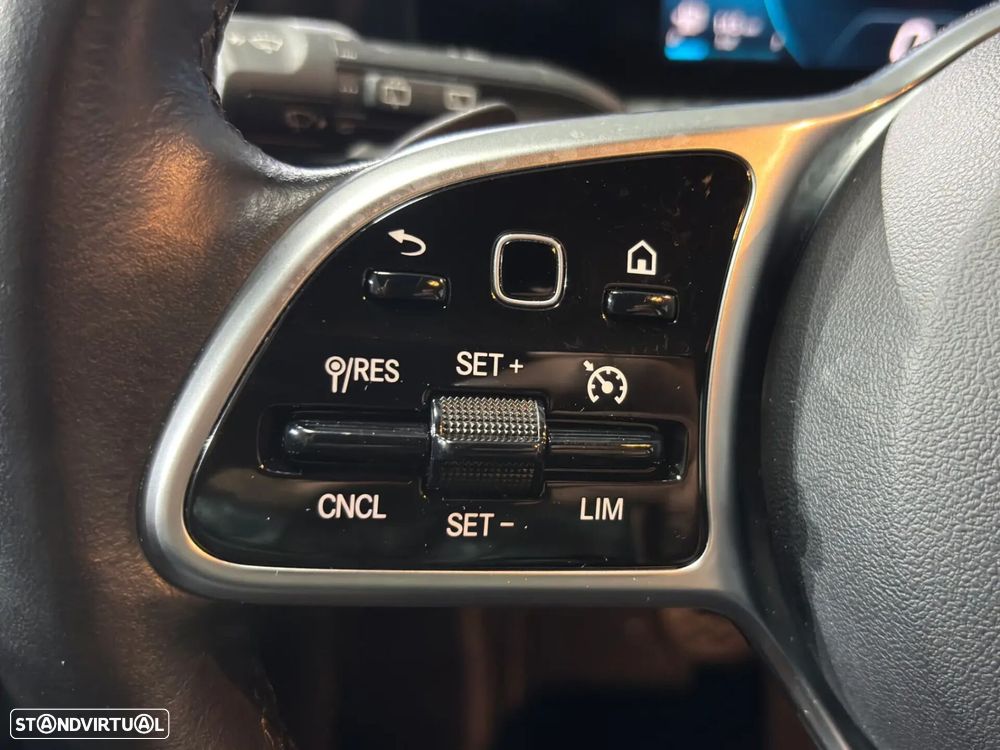 Mercedes-Benz A 250 - 18