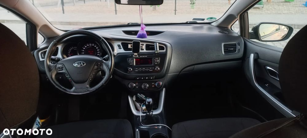 Kia Ceed 1.6 GDI S - 18