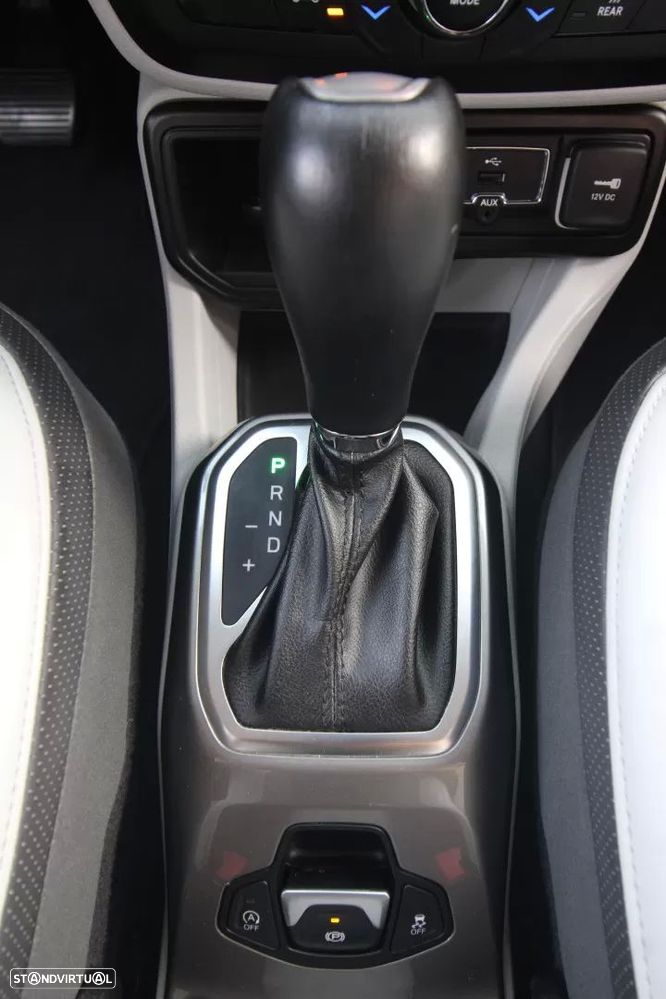 Jeep Renegade 1.4 MultiAir DSG Limited - 28