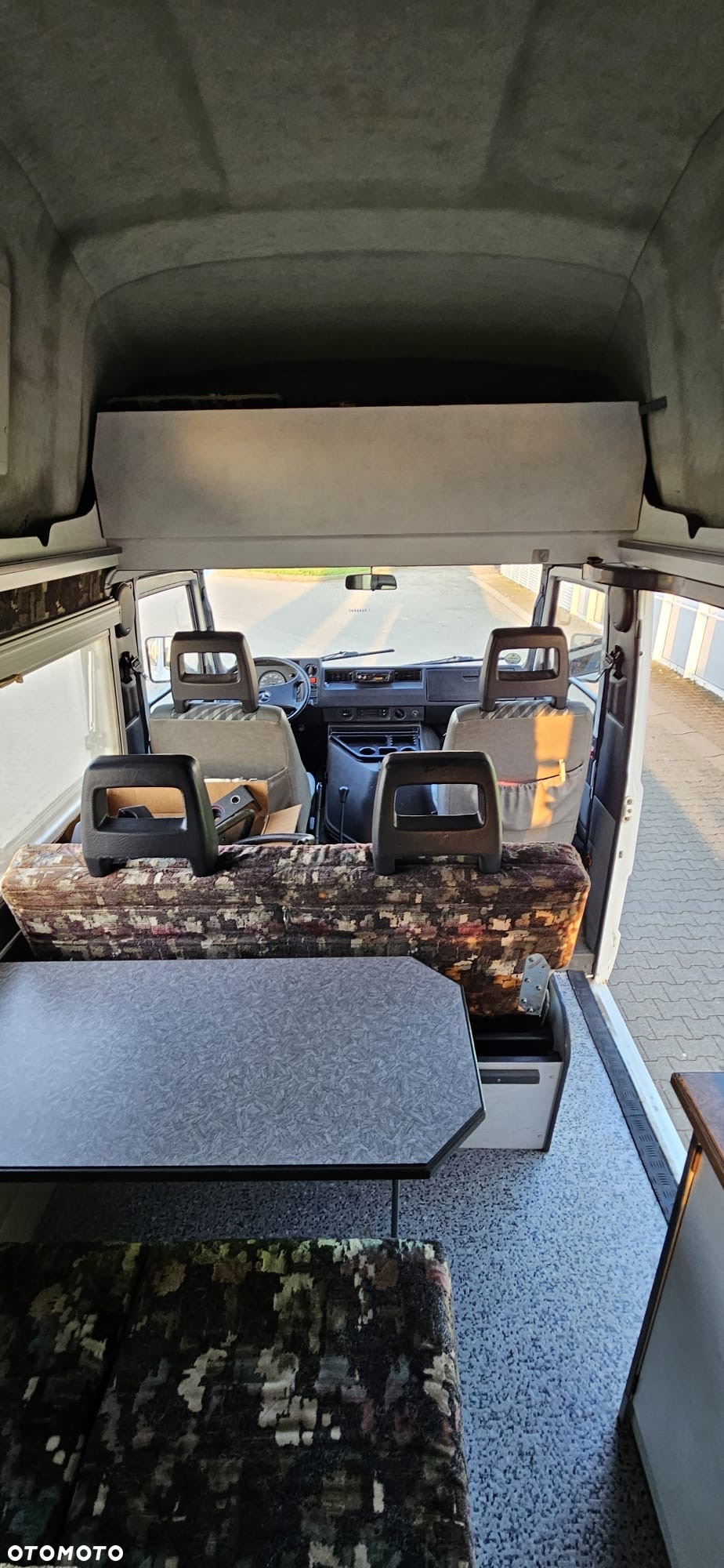 Mercedes-Benz Mb100 - 11