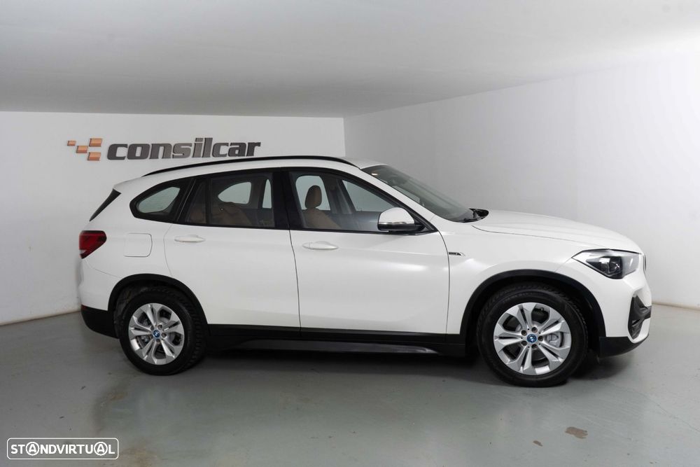 BMW X1 25 e xDrive Corporate Edition - 7