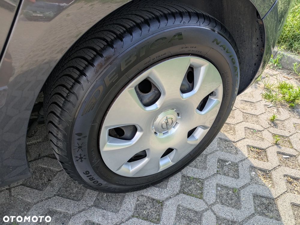 Opel Astra 1.4 T Cosmo - 23