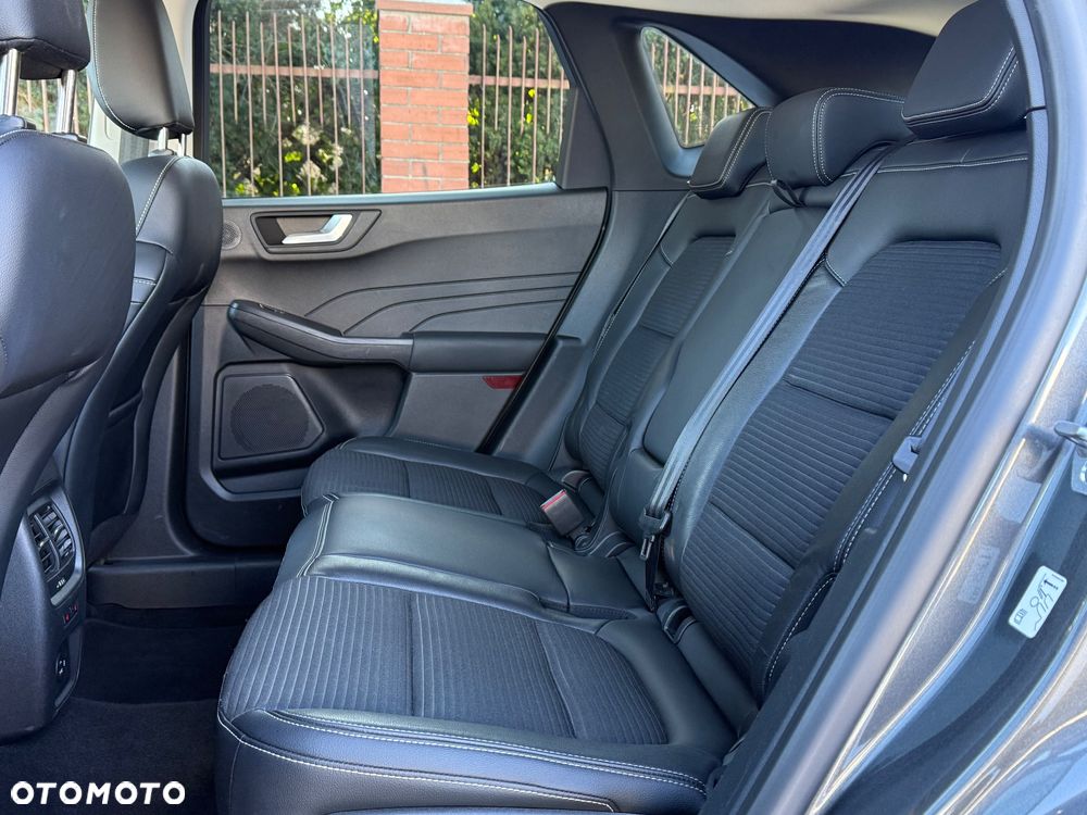 Ford Kuga 2.0 EcoBlue 4x4 TITANIUM X - 16